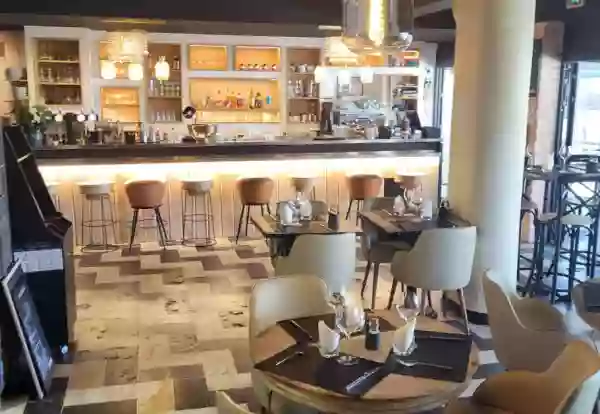 Chaud Comme La Braise - Restaurant Fréjus - Restaurant Fruits de Mer Frejus